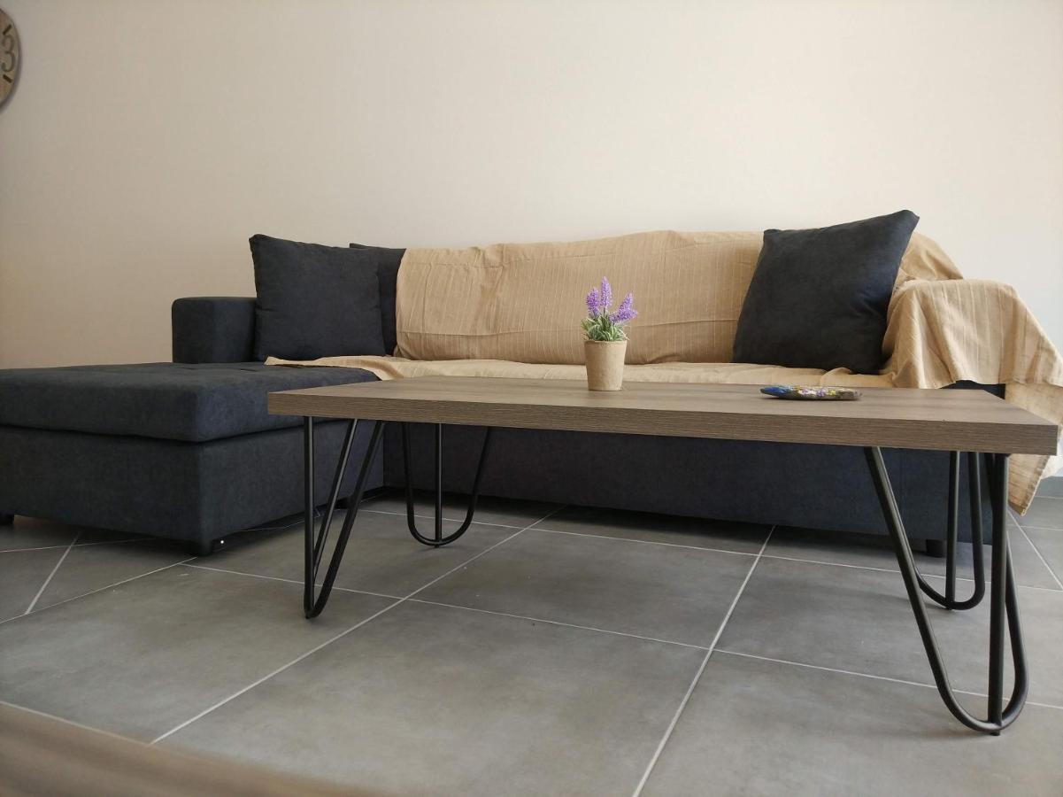 Papillon Villa Pera Gyalos Ngoại thất bức ảnh